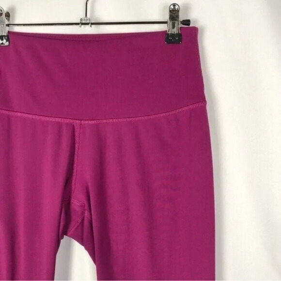 Yogalicious Magenta Buttery Soft Crop Athletic Legging Pants S - Picture 3 of 4